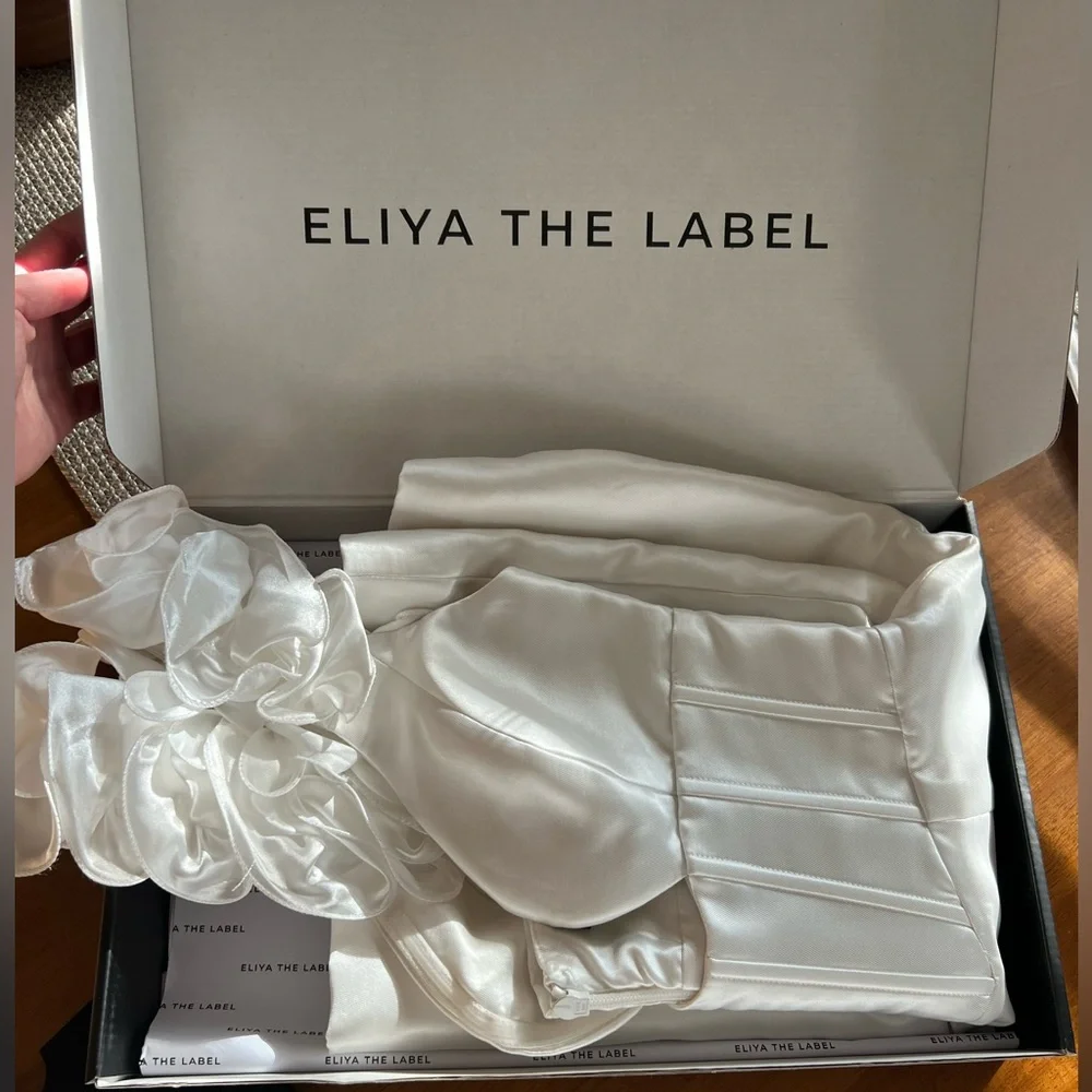 Eliya The Label White Taria Dress - Picture 6 of 7